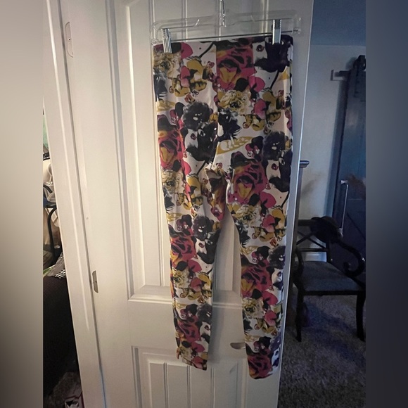 Lysse Floral Print Leggings, size Med - Picture 2 of 6